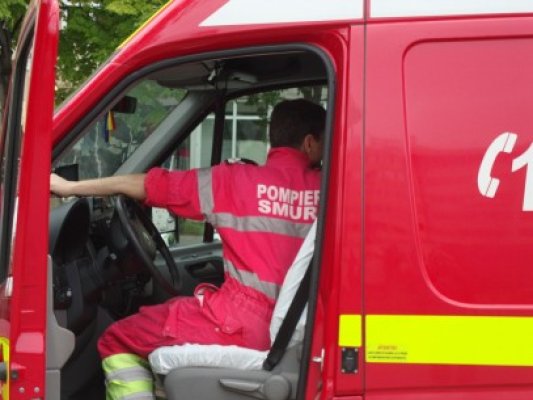 Panică în sala de aşteptare de la Gara Constanţa: O persoană a fost preluată de SMURD